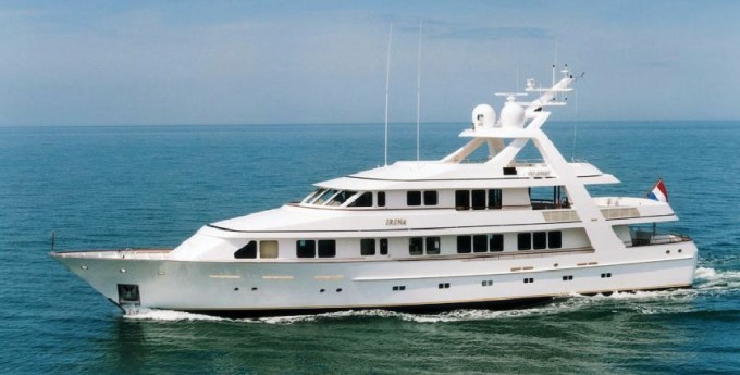 The 39m Feadship Motor Yacht LIBERTY GB - Charterworld Superyacht And ...