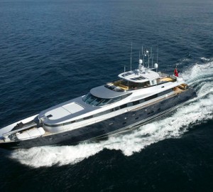 AD LIB - Photo Credit Alloy Yachts