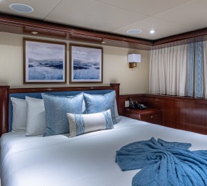 Starship Yacht Charter Details, Crewed charter boat | CHARTERWORLD ...