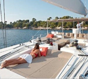 Catamaran Firefly -  Sun Pads on the Flybridge