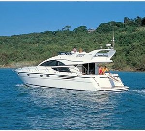 Fairline Phantom 50 Yacht Charter Details, Balearics bareboat motor ...