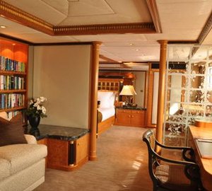 MAJOR WAGER - Master Stateroom Office