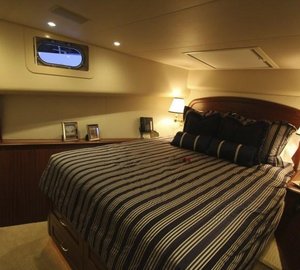 Yacht CHILLS - VIP Cabin