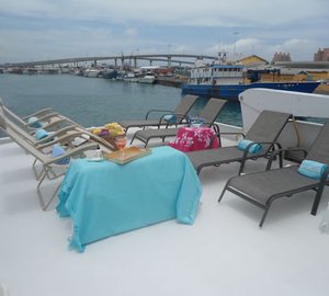 Yacht ISLAND TIME - Flybridge Sunbeds