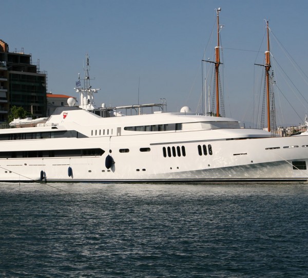 Yacht ALWAELI - Image Courtesy of Yachtmati