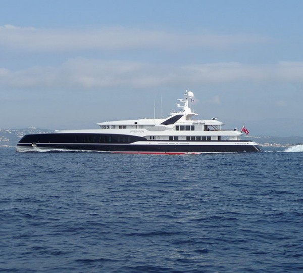 Yacht PREDATOR - Image by Wikipedia