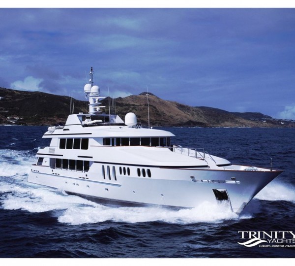 Yacht MY IRIS, Trinity | CHARTERWORLD Luxury Superyacht Charters