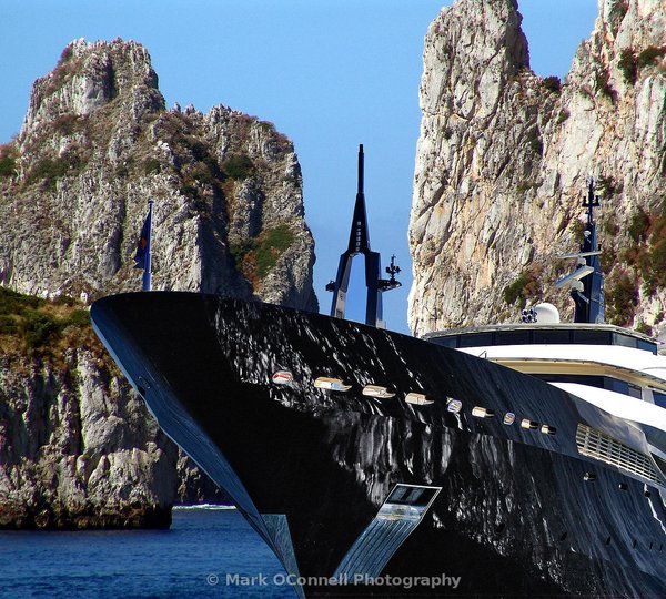 Yacht Alfa Nero In Capri