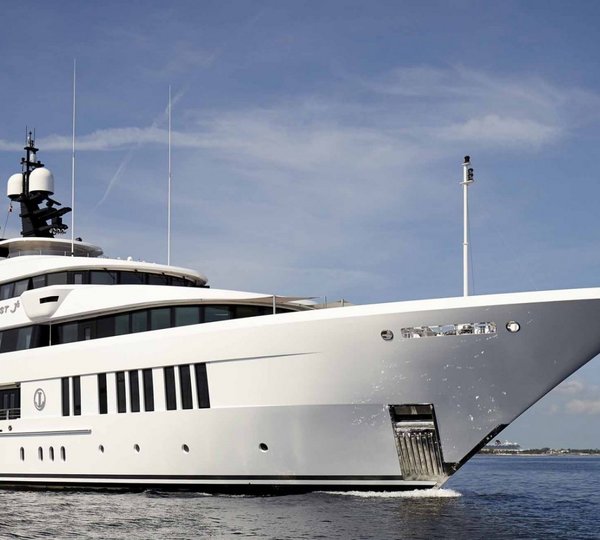 Hakvoort Yachts