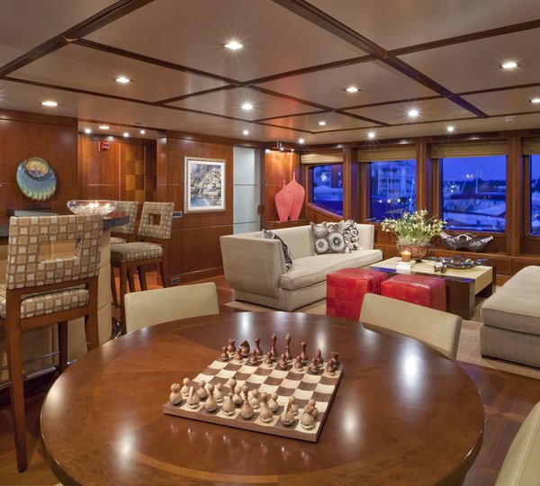 Sky-lounge On Board Yacht COCO VIENTE