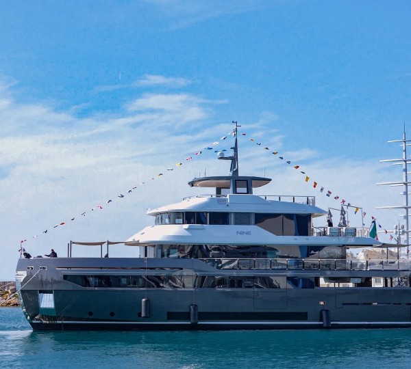 Luxury Yacht NINE