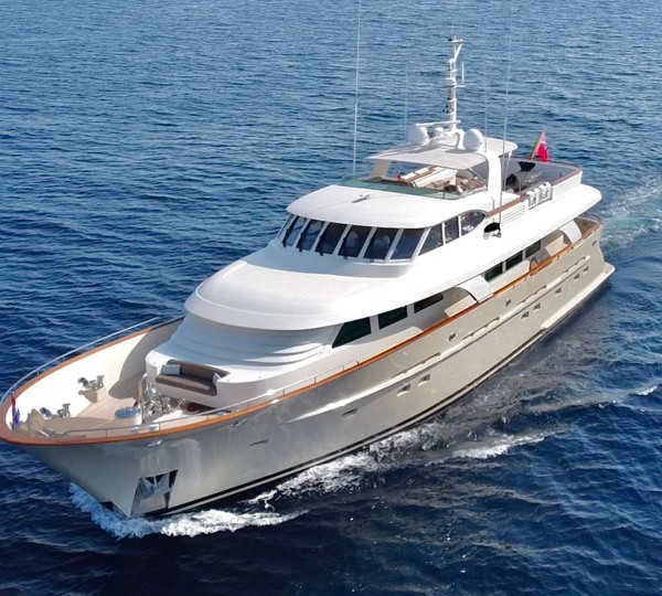 Luxury Yacht ORIZZONTE