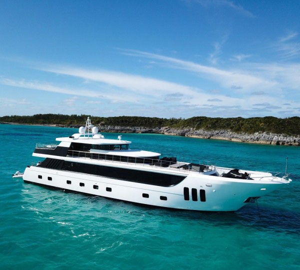 Luxury Yacht PRIVILEGE