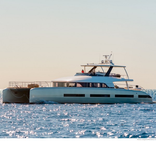 CRAZY HORSE Yacht Charter Details, Lagoon | CHARTERWORLD Luxury Superyachts