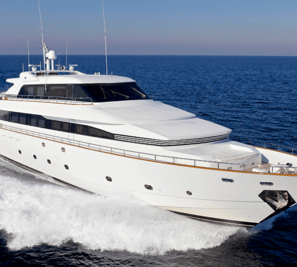 Superyacht LET IT BE