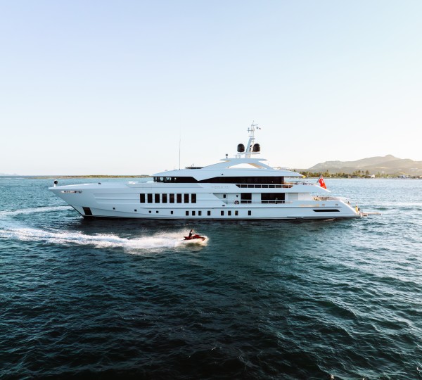 Superyacht MOSKITO