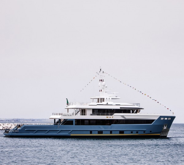 Superyacht MAT