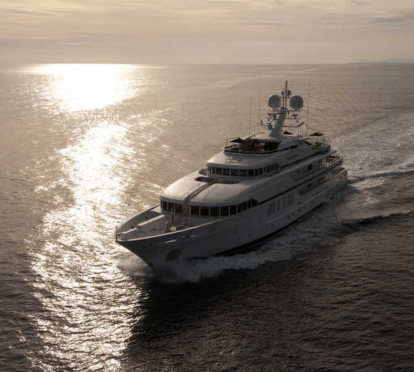 62m Superyacht