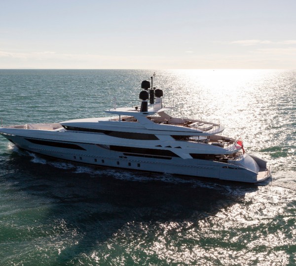 MEDIALLY Yacht Charter Details, Baglietto | CHARTERWORLD Luxury Superyachts