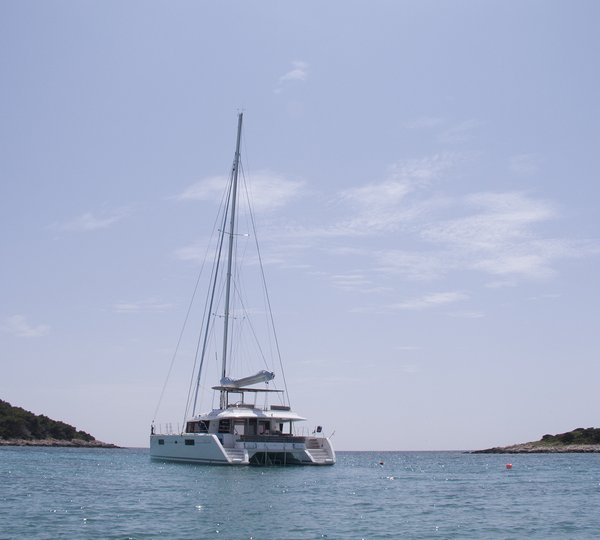 Lagoon Sailing Yacht EAGLE OF NORWAY - Main shot