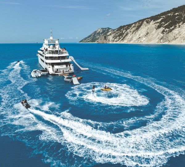 Luxury Motor Yacht EMIR