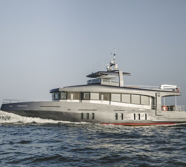 Motor Yacht TIMELESS