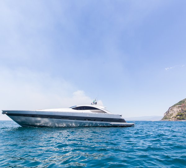 Pershing Motor Yacht CINQUE - Profile