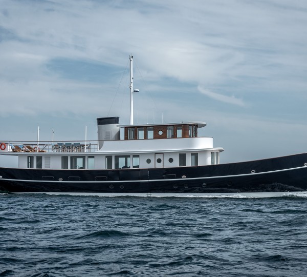 Superyacht FAR NIENTE