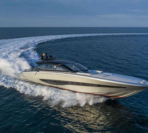 Motor Yacht ALDABRA Running