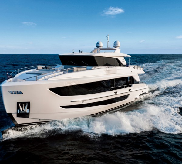 Yacht SUMO, Horizon Yachts | CHARTERWORLD Luxury Superyacht Charters