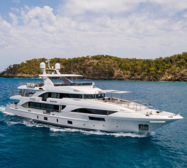 Luxury Yacht Joy The Second Benetti Oasis 40m Launched Successfully Yacht Charter Superyacht News - benetti 17 roblox