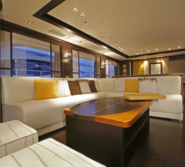 The 30m Yacht QUID PRO QUO