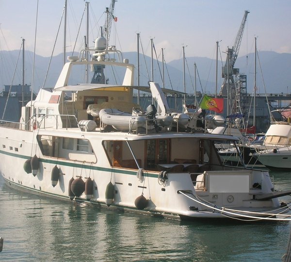 The 33m Yacht EL BRAVO