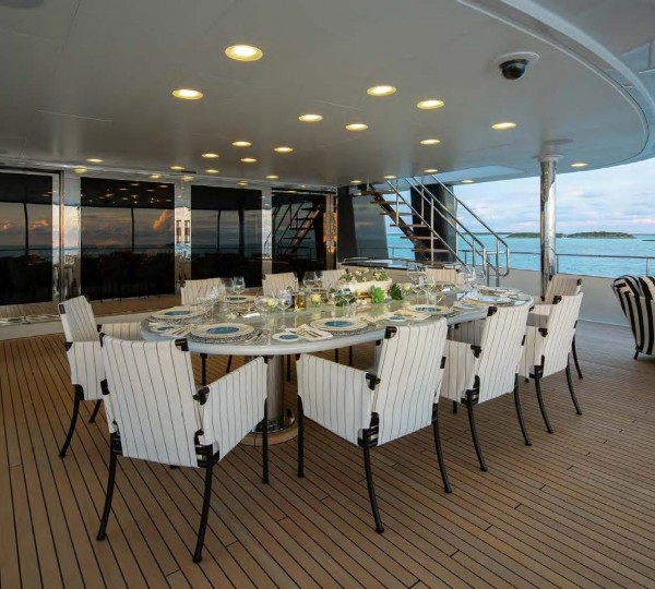 Deck Dining