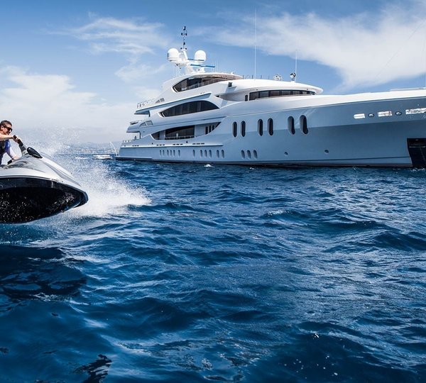 The 57m Yacht LADY SARA