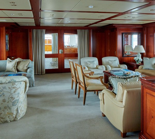 Yacht ATHENA, Royal Huisman | CHARTERWORLD Luxury Superyacht Charters