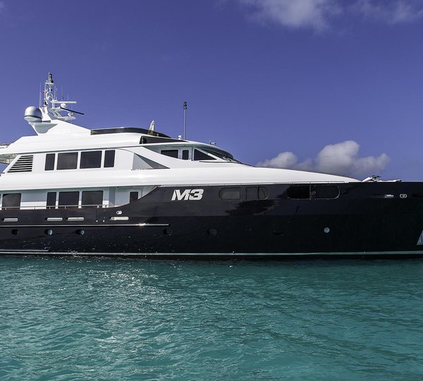 Yacht M3, Intermarine Savannah | CHARTERWORLD Luxury Superyacht Charters