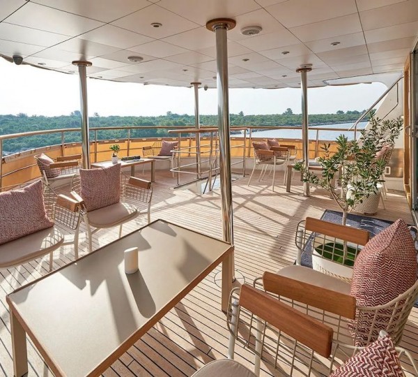 Aft Deck Seating