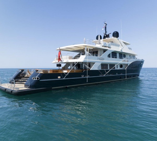 LADY JADE Luxury Yacht