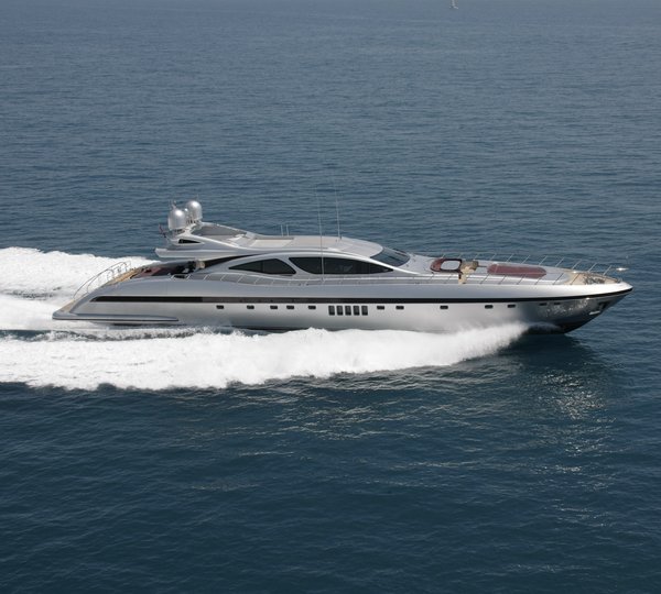 The 40m Yacht AWESOME