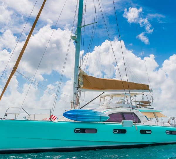 Leopard catamaran GOOD VIBRATIONS - Main shot