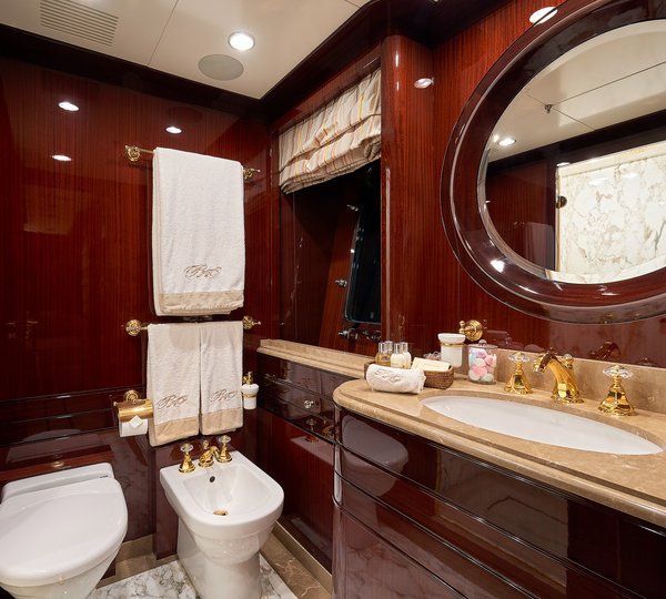 Yacht REVE D'OR By Sanlorenzo - Powder Room