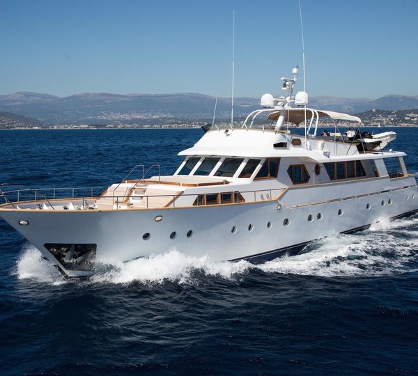 Sport-fishing super-yacht - SARAHBETH - Burger Boat Company - high-speed /  wheelhouse / displacement