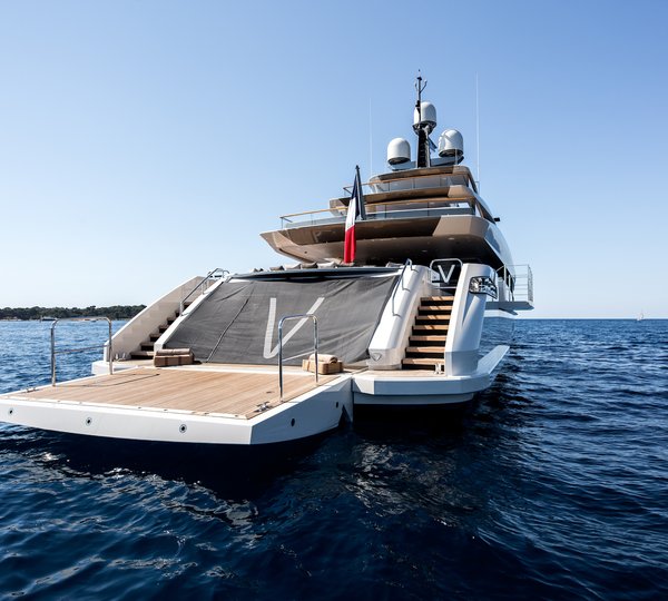 Swim Platform Image Gallery – Luxury Yacht Browser | by CHARTERWORLD ...