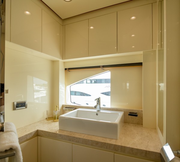 VIP Bridge Deck Ensuite