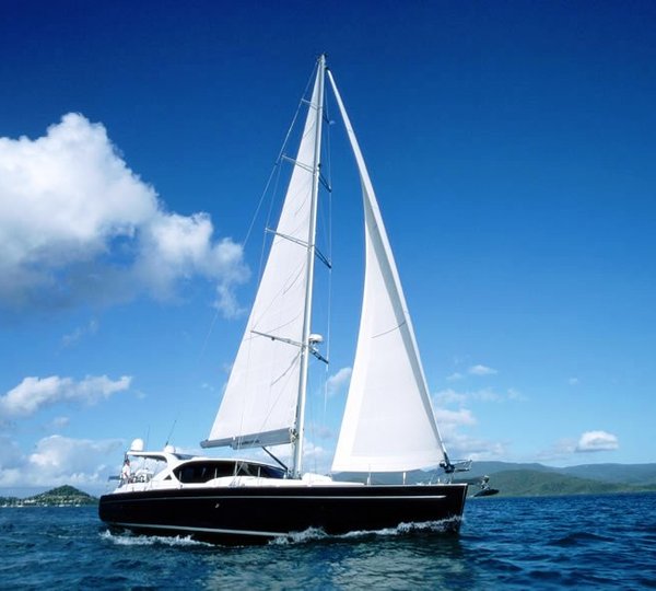 Bliss Yacht Charter Details, Whitsundays crewed sailing yacht ...