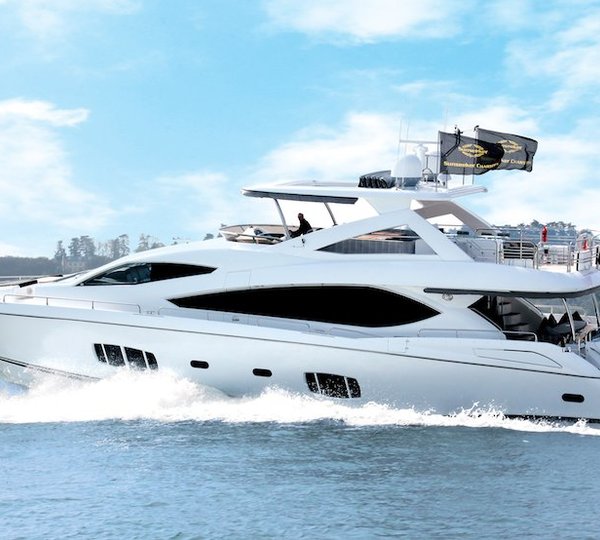 Luxury motor yacht VEUVE