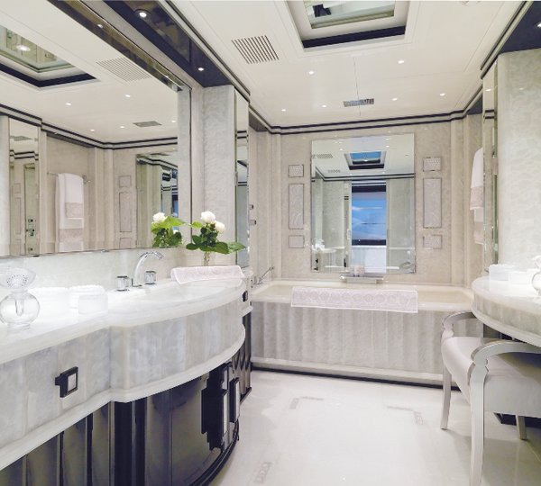 MY SILVER ANGEL - Master ensuite