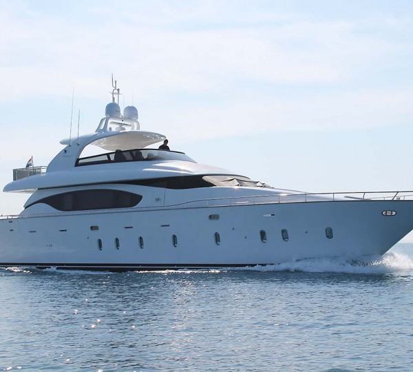 Motor yacht 888 - 001