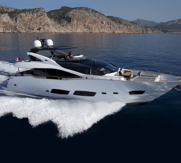 Motor yacht AQUA LIBRA - 002